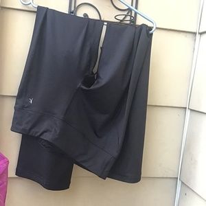 New condition Danskin yoga pants sz medium